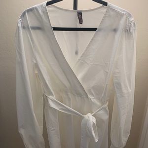A white Old Navy blouse XL